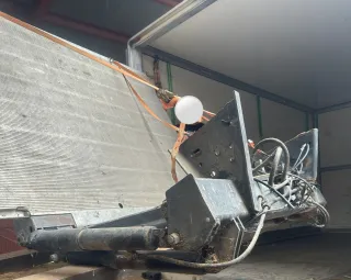 Plataforma elevadora para camión. Como NUEVA !