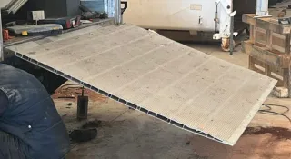 Plataforma elevadora para camión. Como NUEVA !