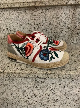 Sneakers donna ricamate