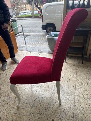Juego de 6 Sillas Rojas Terciopelo.