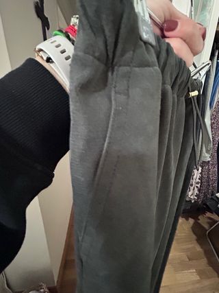 Falda midi Zara gris