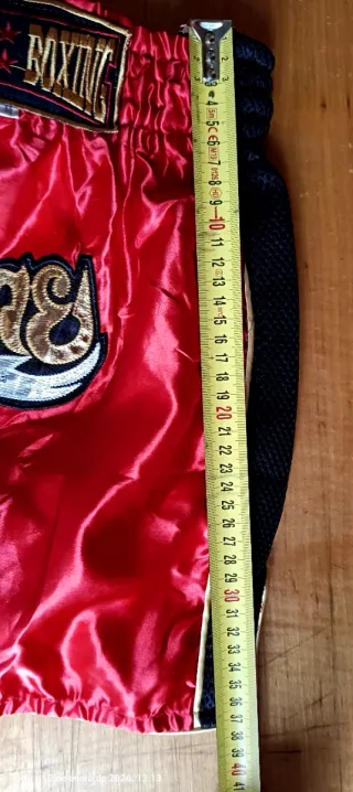 Pantaloneta Muay Thai Negra y Roja