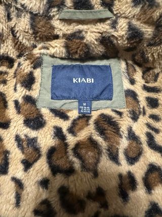 Chaqueta Kiabi verde militar con capucha
