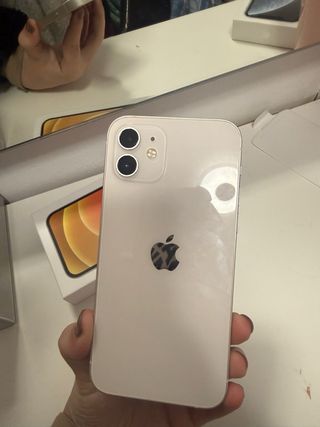 iPhone 12 1 año y medio