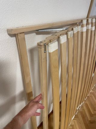 Somier láminas 140x200 eleva-cabecero