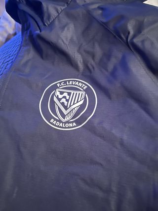 Abrigo FC Levante Badalona Hummel Azul