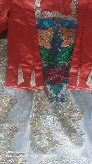 Traje de fallera fondo azul