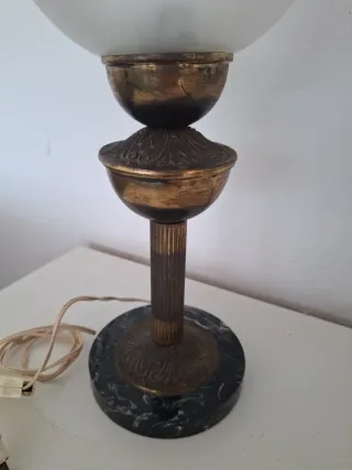 Lámpara de mesa cristal y mármol y metal