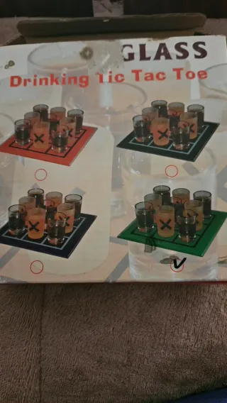 Juego de mesa Drinking Tic Tac Toe