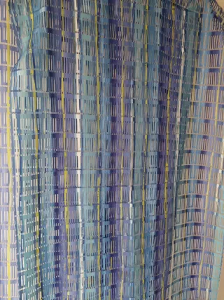 Tende a vetro colorate blu e verde acido