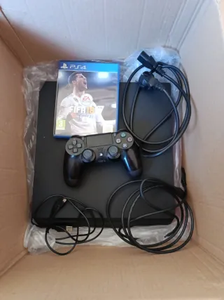 PS4 Pro FIFA 18 + Mando y Cables