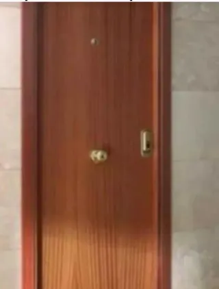 Puerta de entrada madera