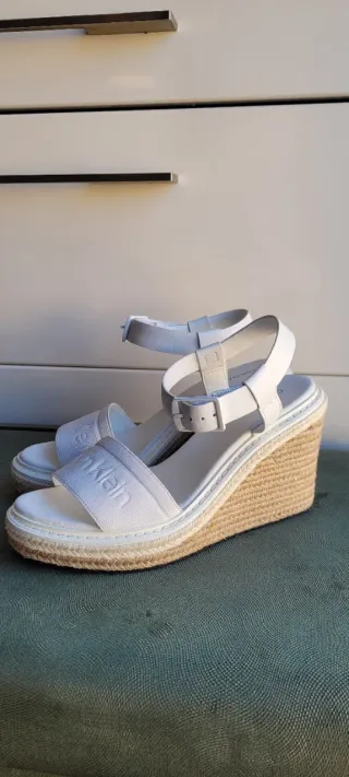 Sandalias cuña Calvin Klein Talla 39