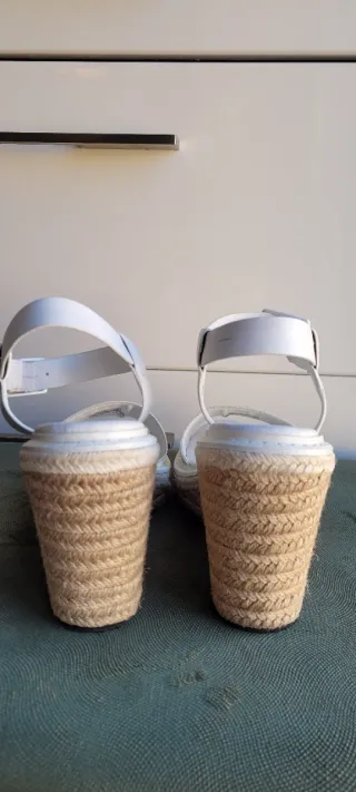 Sandalias cuña Calvin Klein Talla 39