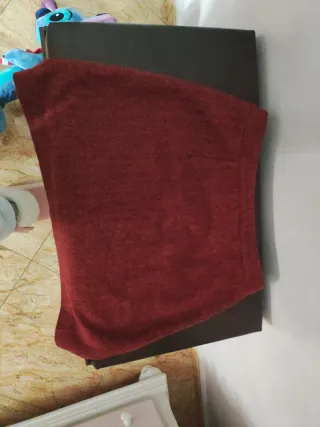 Falda Desigual flores negra y roja