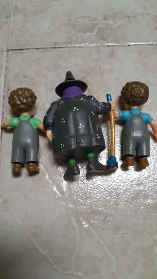 Lote Las Tres Mellizas: Delantal y Libros