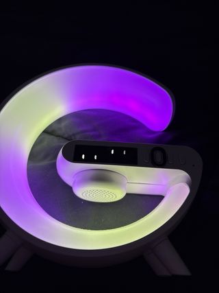 Altavoz con luz y reloj inalámbrico