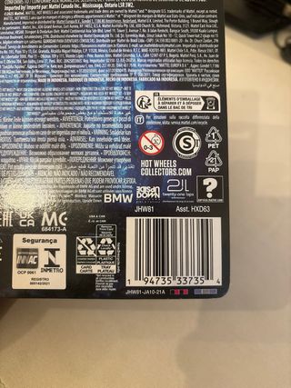 Hot Wheels Premium Stranger Things 1983 BMW 733i