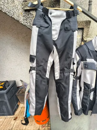 Chaqueta y pantalón moto talla M