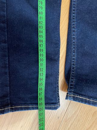 Pantalón vaquero mujer ajustado