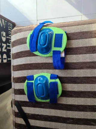 Conjunto Patinaje Casco y Protecciones