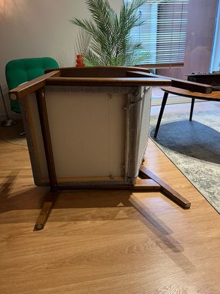 Poltrona Ekenaset Ikea in tessuto e legno