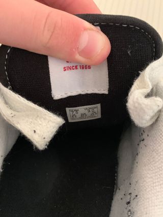 Zapatillas Vans Knu School Negras y Rojas