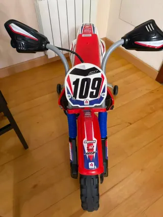 Moto eléctrica infantil 3-4 años