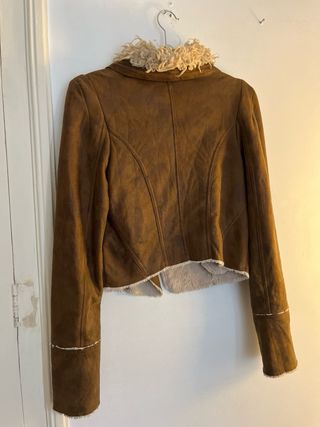 Chaqueta marrón mujer con peluche