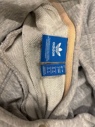 Sudadera Adidas Gris con bolsillo