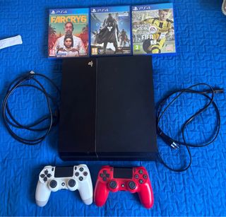 PS4 (PlayStation 4) con 2 controller e 3 giochi