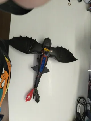 Juguete de dragón con figura