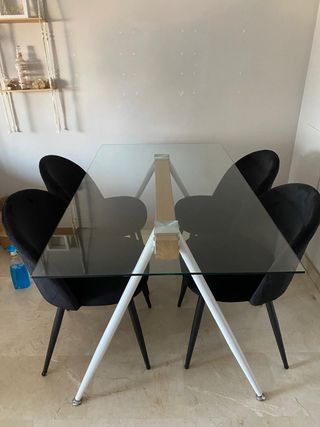 Mesa de cristal (me urge vender por mudanza)
