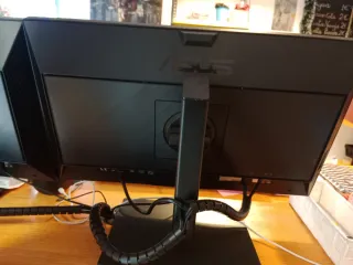 Monitor Asus Táctil Negro