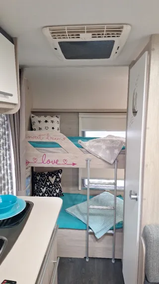 Sterckeman 470 PE KIDS año 2020