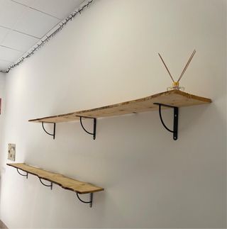 Estantería rústica madera y metal. Precio por ud