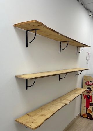 Estantería rústica madera y metal. Precio por ud