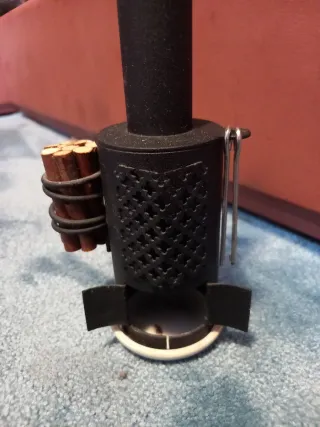 Mini estufa de leña con accesorios para incienso