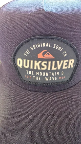 Gorra Quiksilver Azul y Blanca