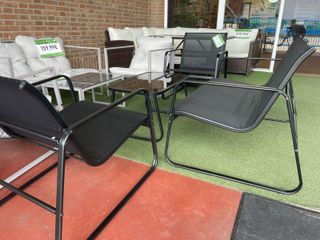 Sofá 2 plazas, 2 sillones y mesa baja