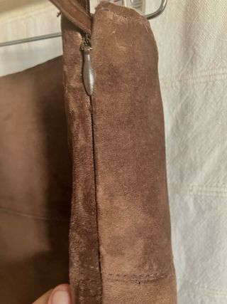 Falda ante marrón T42 con cinturón