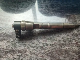 Inyector Mercedes Vito A6110701687