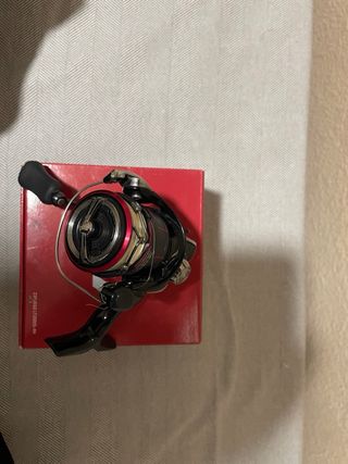 Carrete Pesca Daiwa Fuego LT2000S-XH