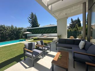 Chalet en alquiler en Los Naranjos - Las Brisas en Marbella