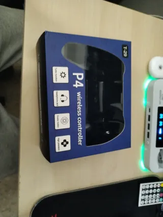 Mando Pro DualShock 4 PS4