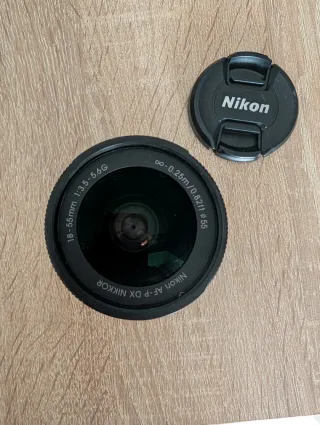 Nikon D3300 + Objetivo 18-55mm