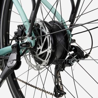 Bicicleta eléctrica ciudad Larga Distancia Elops 500 cuadro