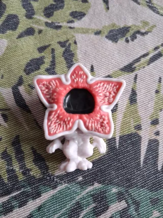 Figura Kinder Joy Stranger Things