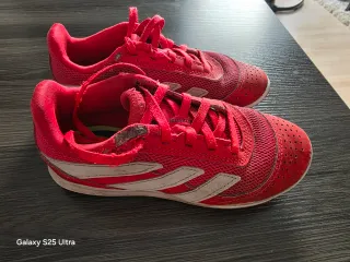 Botas de fútbol niño rojas Adidas Talla 31