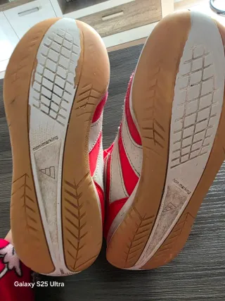 Botas de fútbol niño rojas Adidas Talla 31